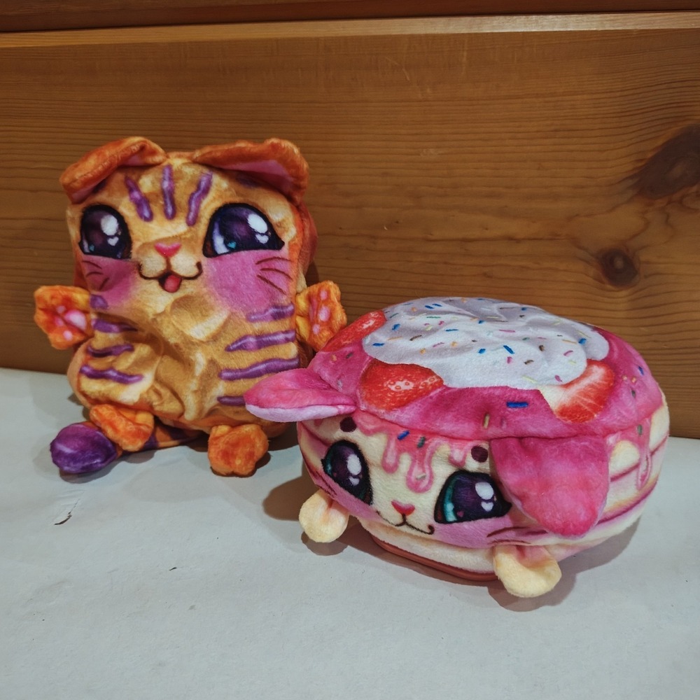 Lot of 2 Cookeez Makery Plush [TESTED WORKING] Strawberry Kitty Pnutty Tiger D52